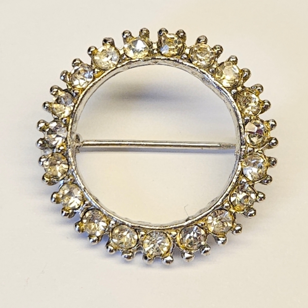 Vintage Simple Round Clear Rhinestone Brooch
